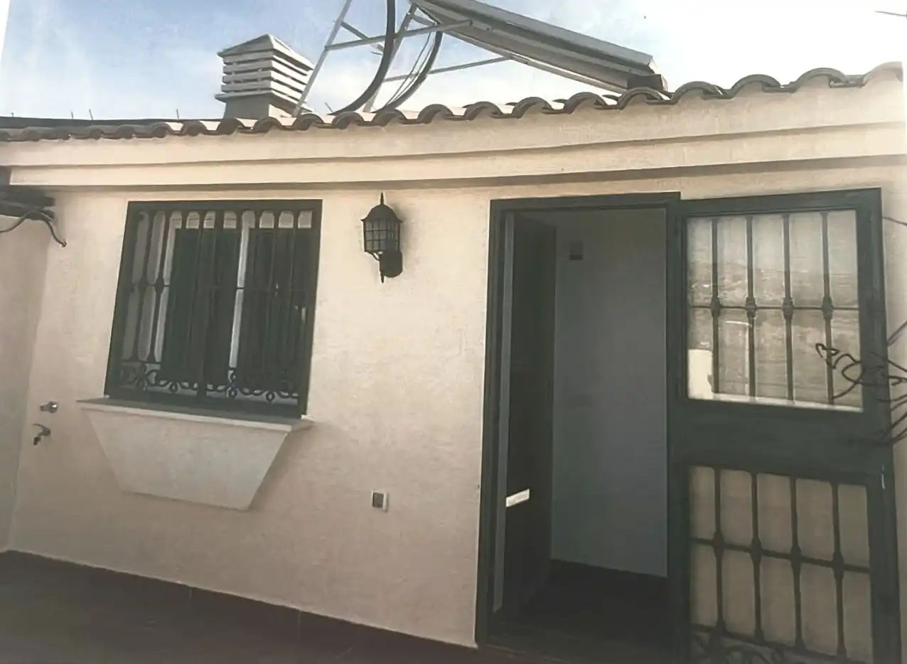 Vista exterior de Casa o chalet en venta en Cártama con Calefacción, Amueblado y Balcón