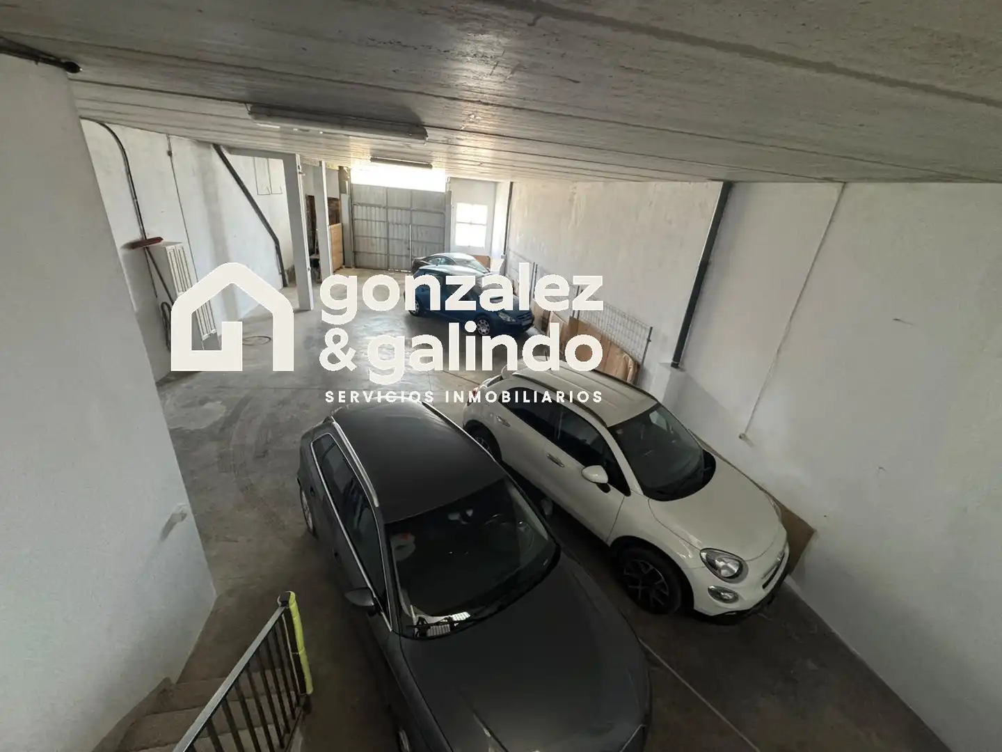 Parking of Country homes for sale in Villanueva de San Juan