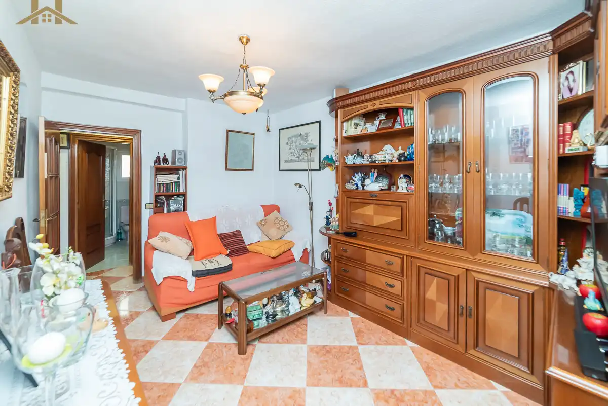 Sala d'estar de Pis en venda en Alcorcón amb Calefacció, Moblat i Forn