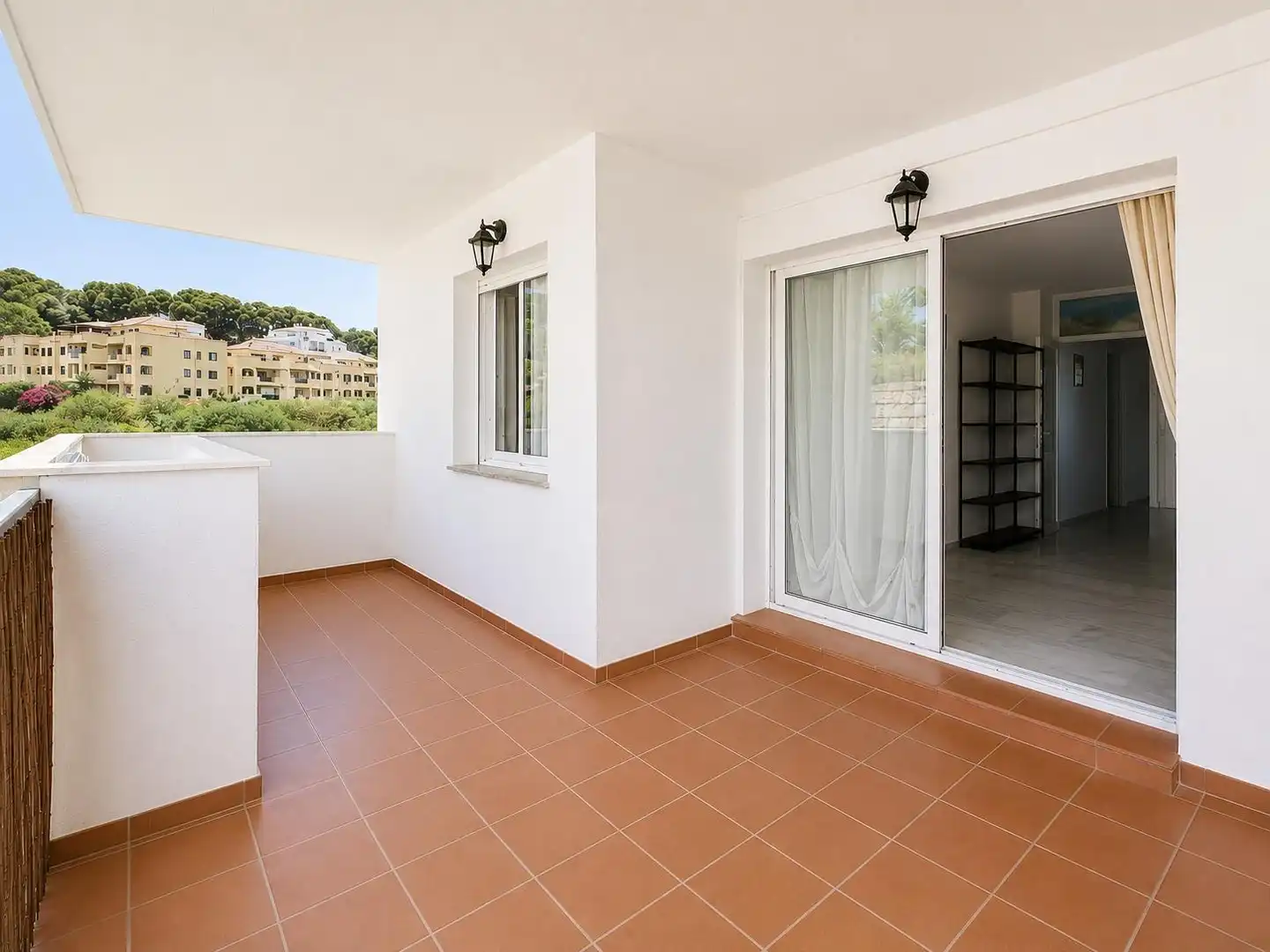 Apartamento con piscina en venta en Calle del Geranio 31, imagen 4
