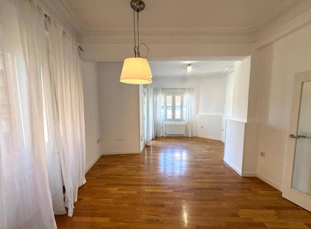 Piso en Alquiler en Santa Catalina - San Bartolomé