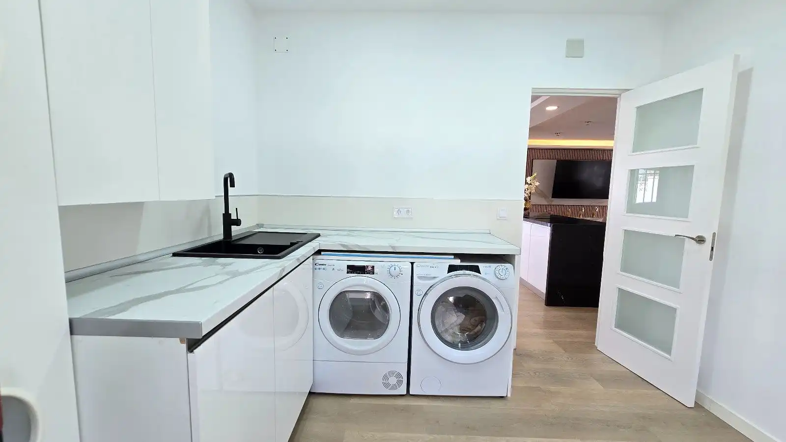 Cuina de Casa o xalet en venda en Torremolinos amb Aire condicionat, Terrassa i Traster