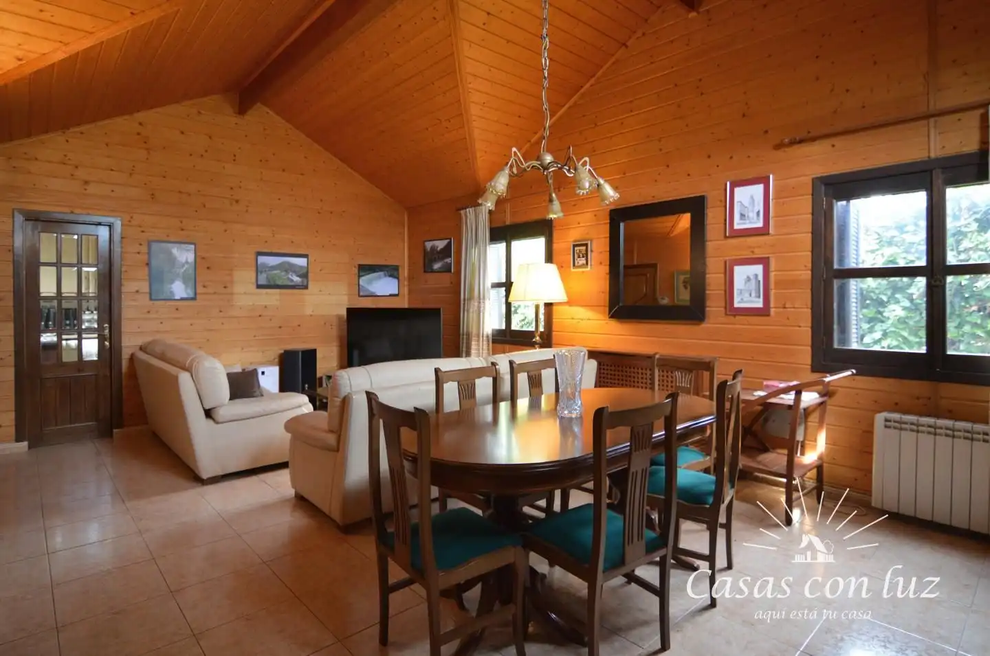 Sala de estar de Casa o chalet en venta en Zaragoza con Aire acondicionado, Calefacción y Jardín privado