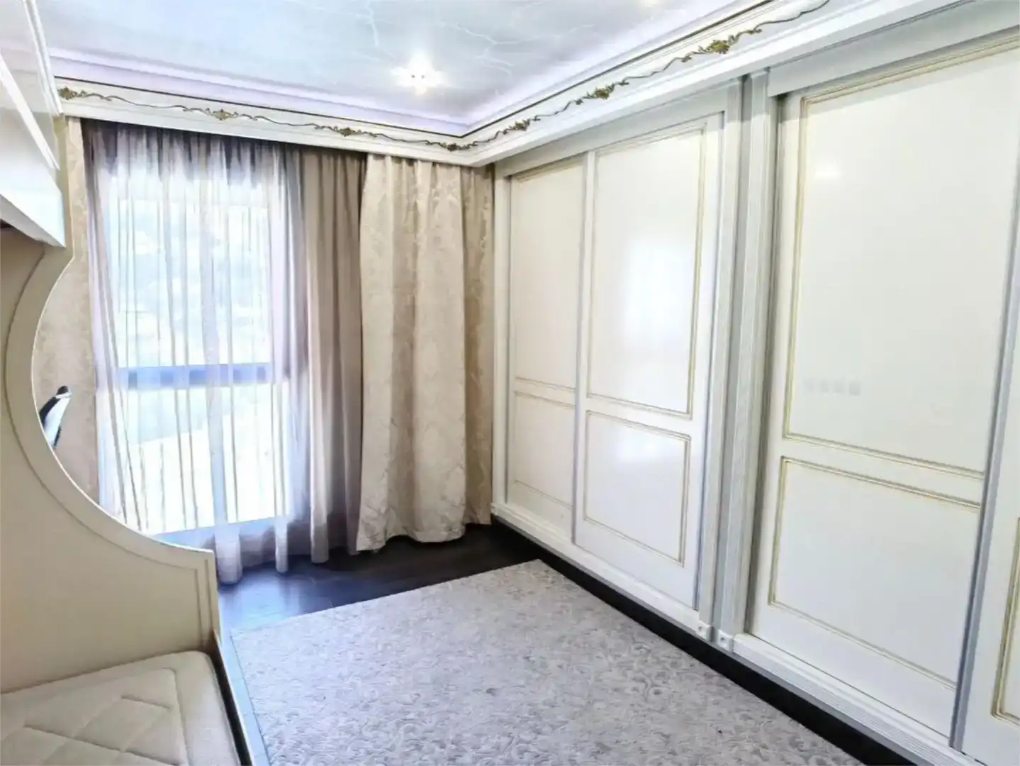 Dormitori de Casa adosada de lloguer en Altea amb Aire condicionat, Jardí privat i Parquet