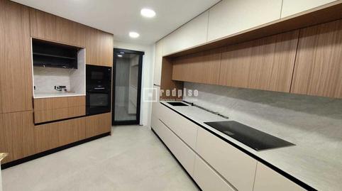 Photo 3 of Flat to rent in Cuart de Poblet, Lucero,  Madrid Capital