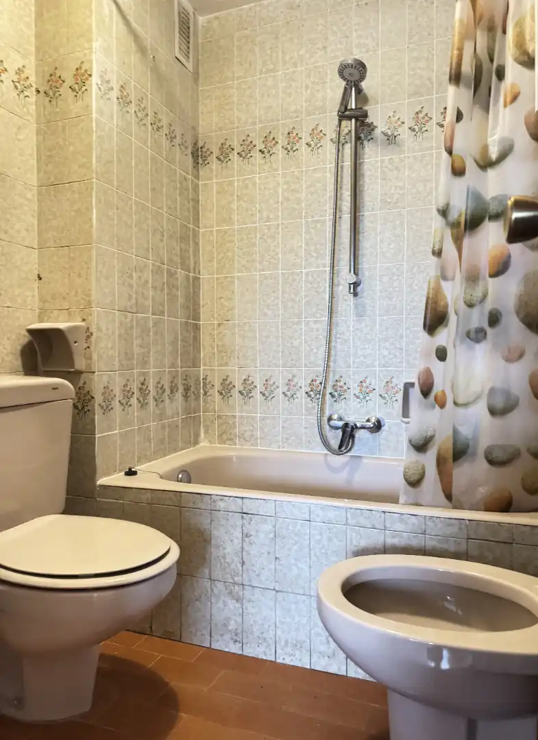 Baño de Piso en venta en Castrillón con Calefacción, Parquet y Terraza