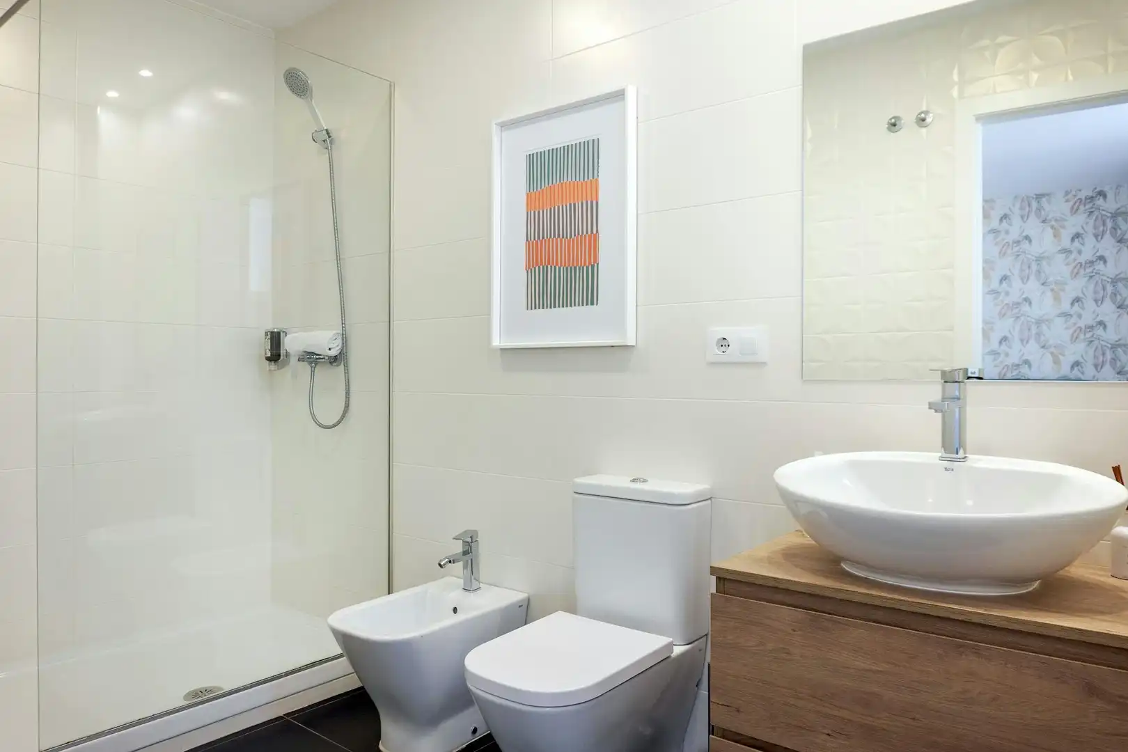Badezimmer von Wohnung zur Miete in Valencia mit Klimaanlage, Heizung und Möbliert