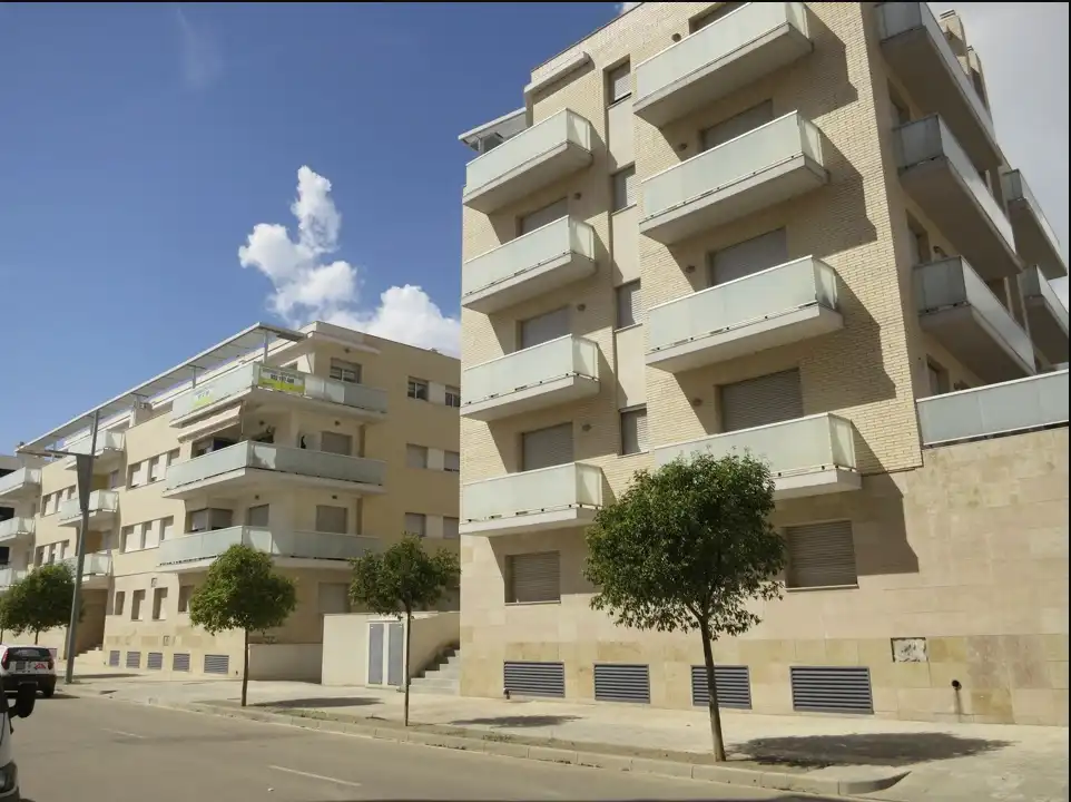 Aparcamiento con ascensor en venta en Masdenverge