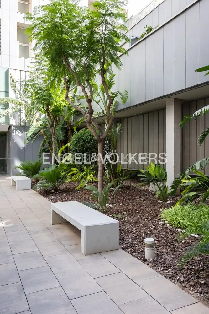 Terrassa de Dúplex en venda en Valencia amb Aire condicionat, Calefacció i Jardí privat