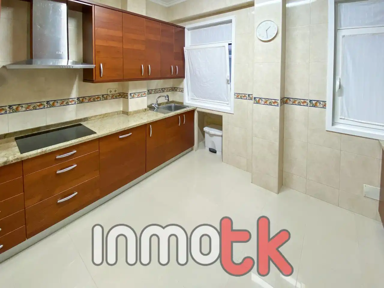 Kitchen of Flat for rent in A Coruña Capital   with Heating, Parquet flooring and Furnished