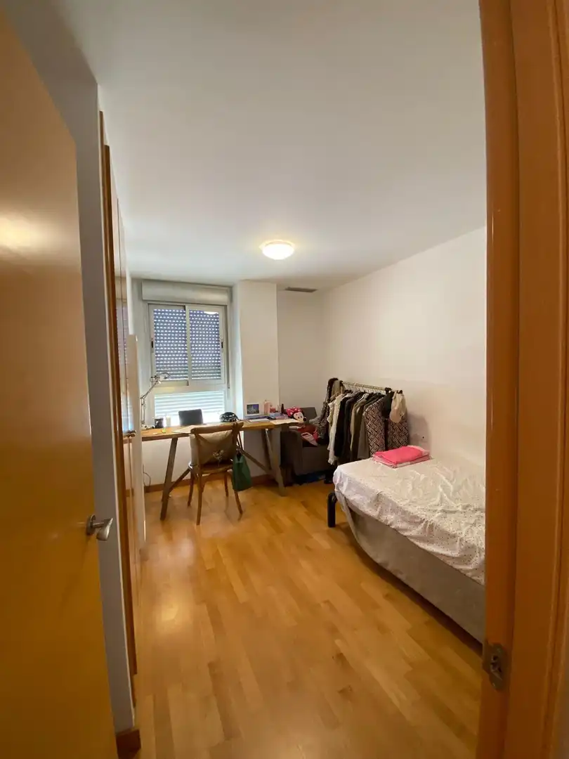 Bedroom of Flat for sale in Mislata  with Air Conditioner, Private garden and Parquet flooring