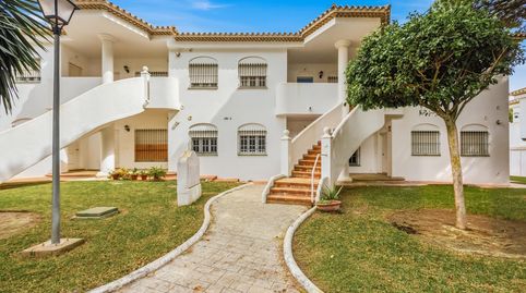Foto 2 de Apartamento en venta en Urbanizacion Calle la Morena, 86, La Barrosa, Chiclana de la Frontera