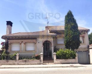 Exterior view of House or chalet for sale in Sanchonuño  with Terrace