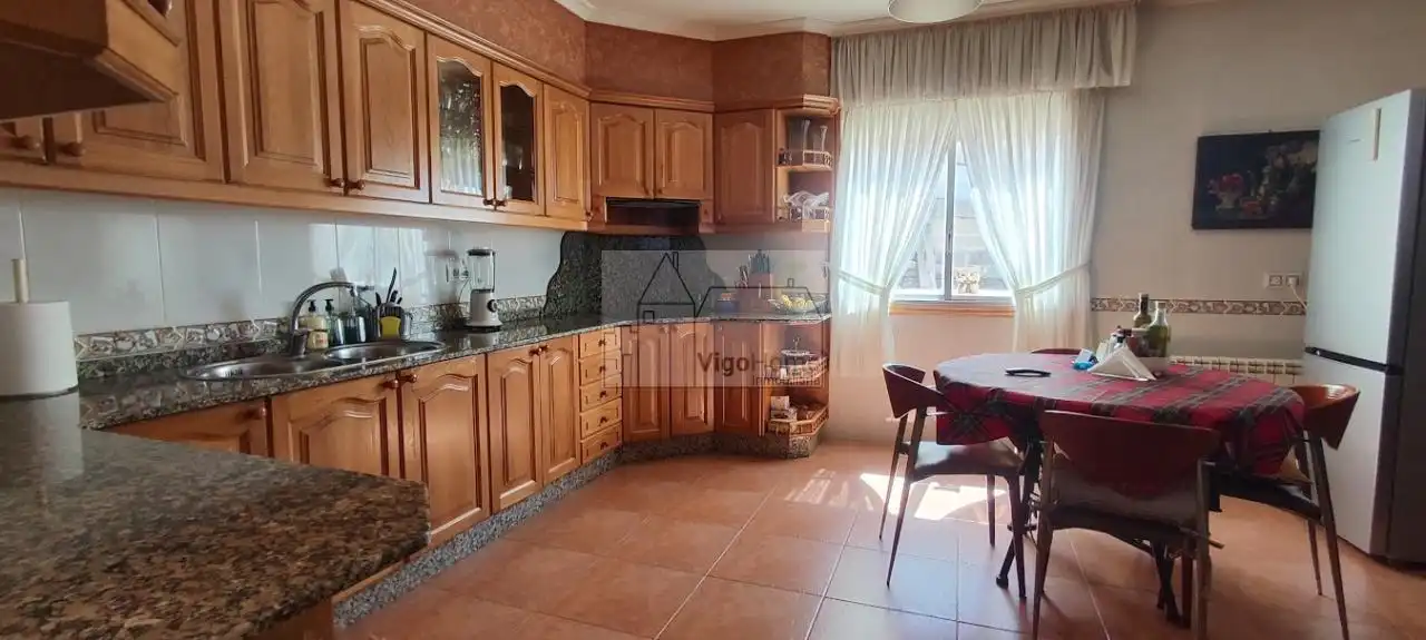 Cocina de Casa o chalet en venta en Moaña con Calefacción, Jardín privado y Trastero