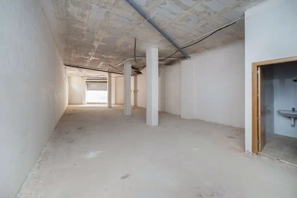 Commercial properties for sale in Monóvar  / Monòver