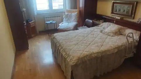 Foto 2 de Piso en venta en Calle Albéniz, 19, Milán - Pumarín, Oviedo
