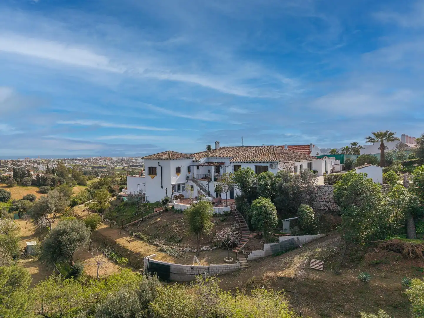 Vista exterior de Casa o xalet en venda en Mijas amb Aire condicionat, Calefacció i Jardí privat