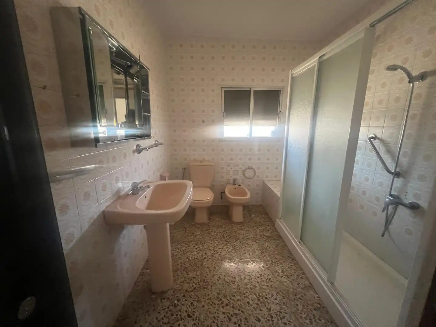 Bathroom of Houses for sale in Serradilla
