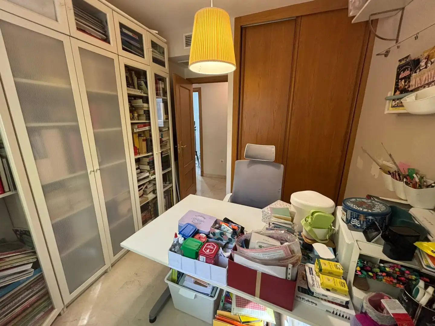 Wohnung zum Verkauf in Bormujos mit Klimaanlage, Terrasse und Abstellraum