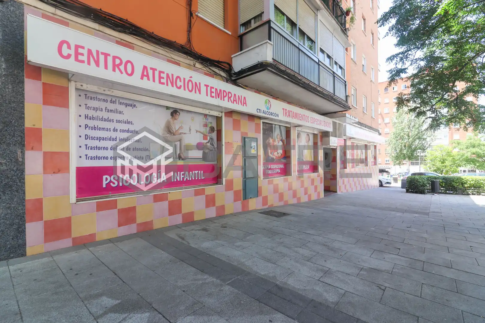 Local comercial en venda a Plaza las Escuelas