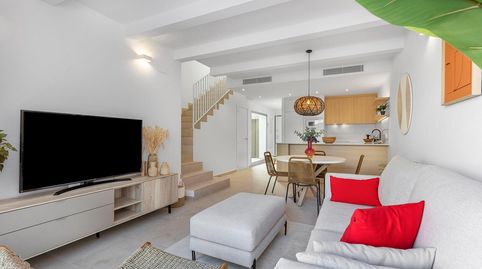 PISO CON AMPLIO SOLARIUM Y PISCINA COMUNITARIA EN DOLORES, immagine 3