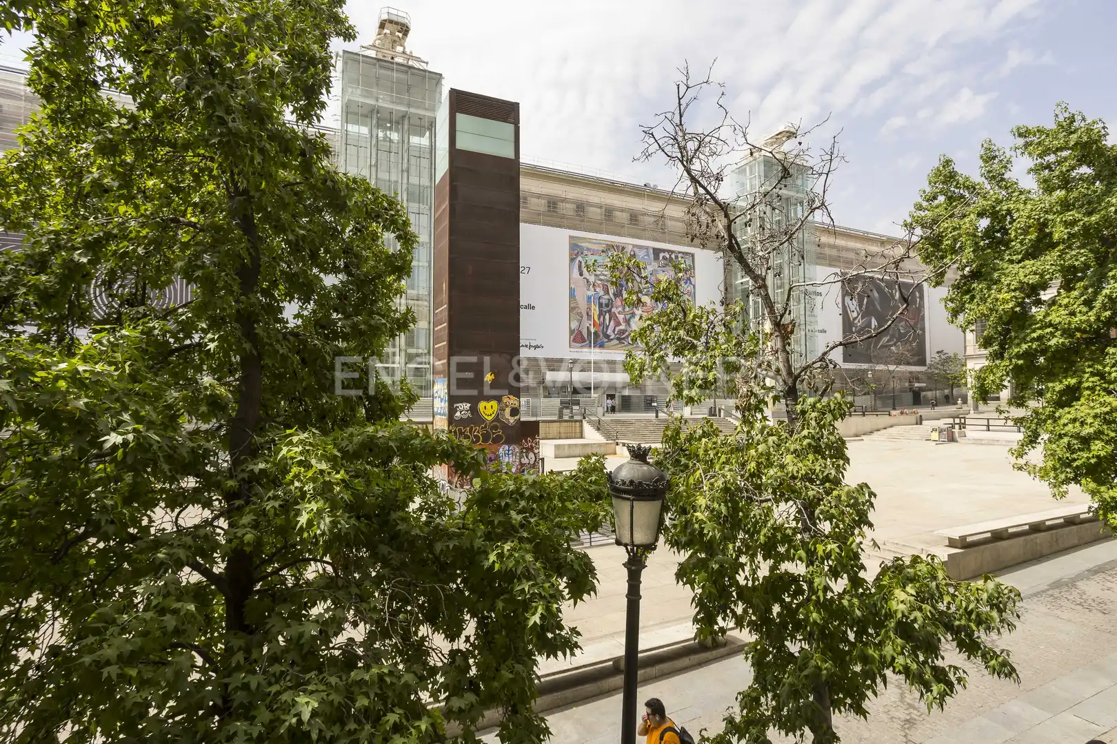 Außenansicht von Wohnung zur Miete in Madrid mit Heizung, Parkett und Möbliert