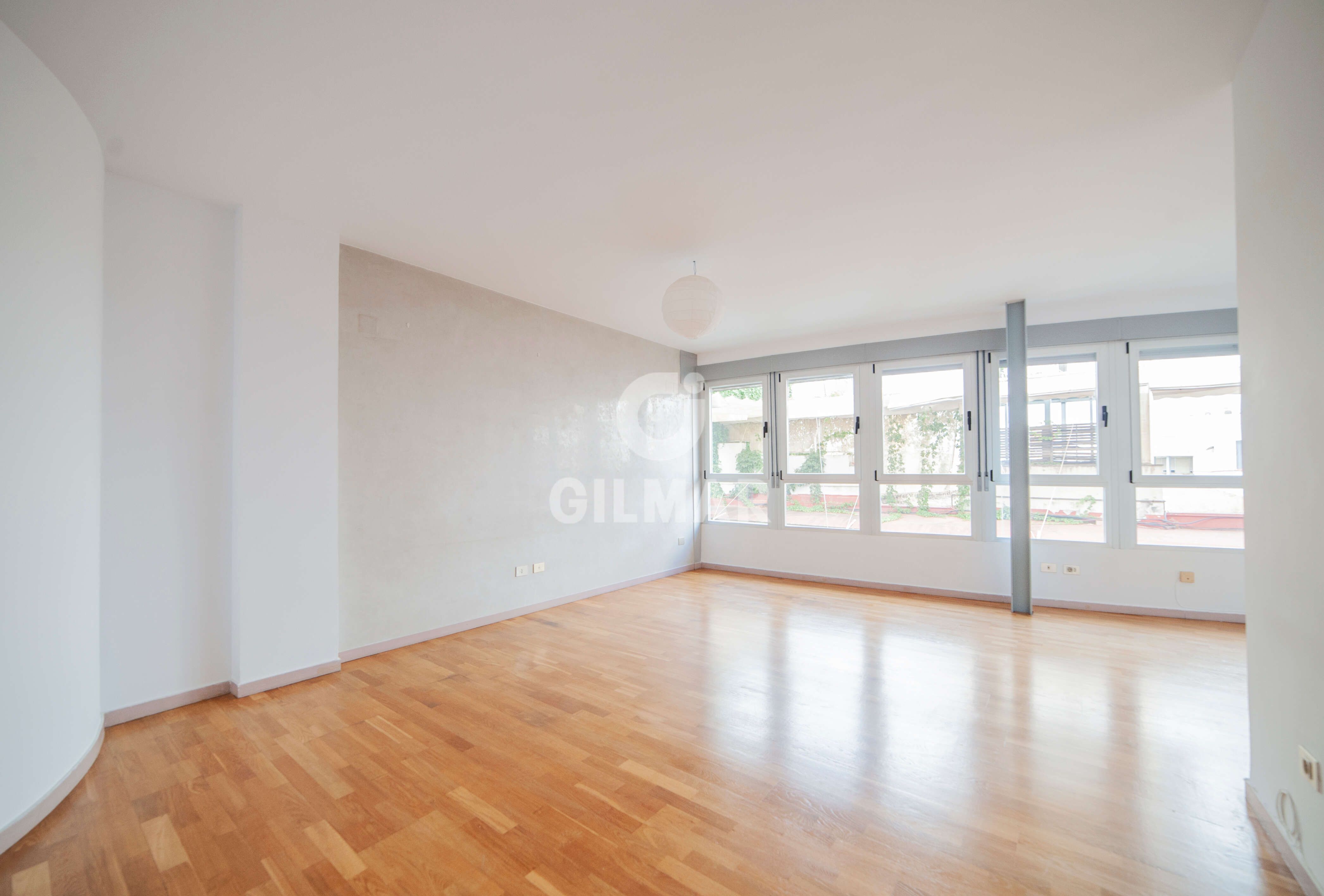 Living room of Duplex to rent in  Sevilla Capital  with Heating, Storage room and Balcony