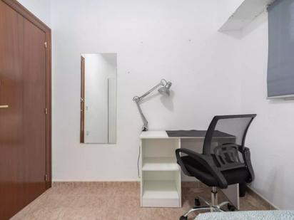 Apartament per a compartir a Hospital - Plaza del Real