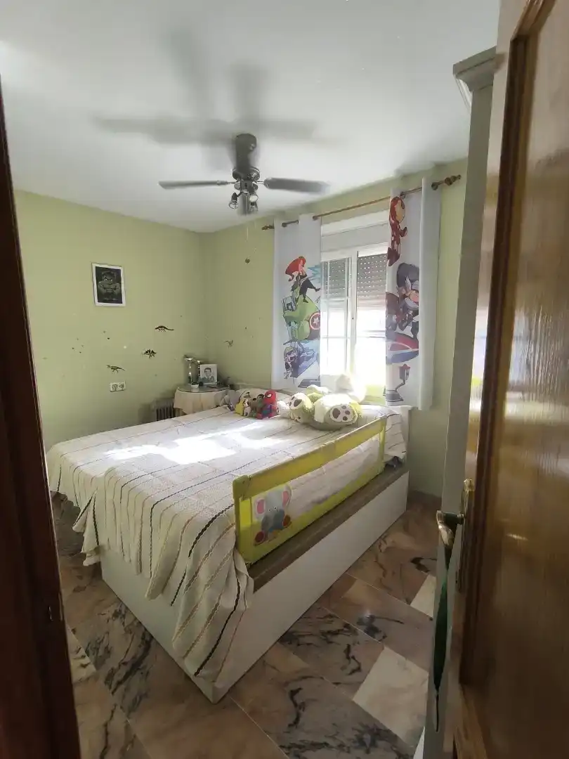 Dormitori de Casa adosada en venda en Santa Fe amb Aire condicionat i Balcó