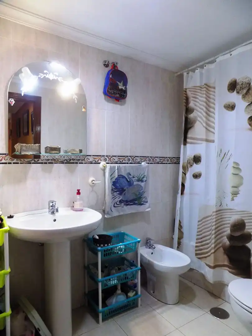 Baño de Piso en venta en Pravia con Calefacción y Trastero