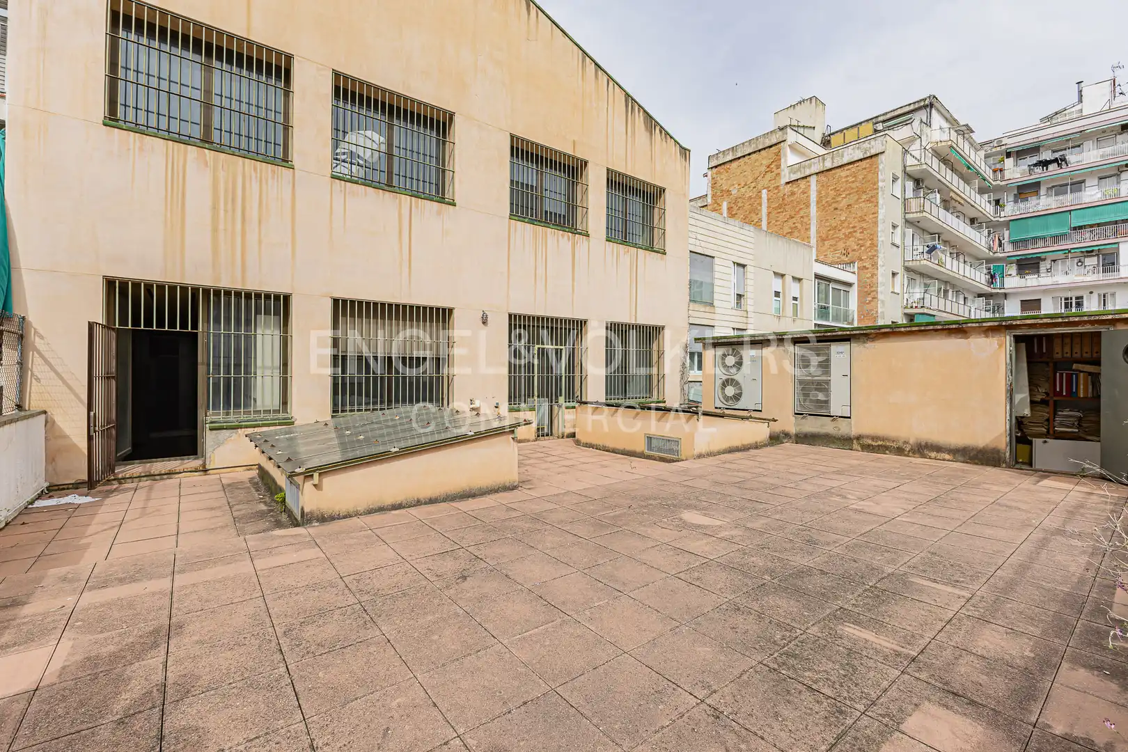 Außenansicht von Gebäude zur Miete in Barcelona
