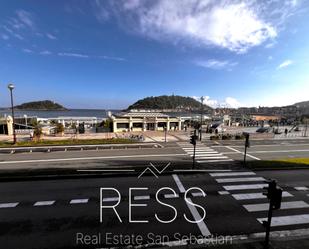 Vista exterior de Pis en venda en Donostia - San Sebastián  amb Calefacció, Terrassa i Moblat