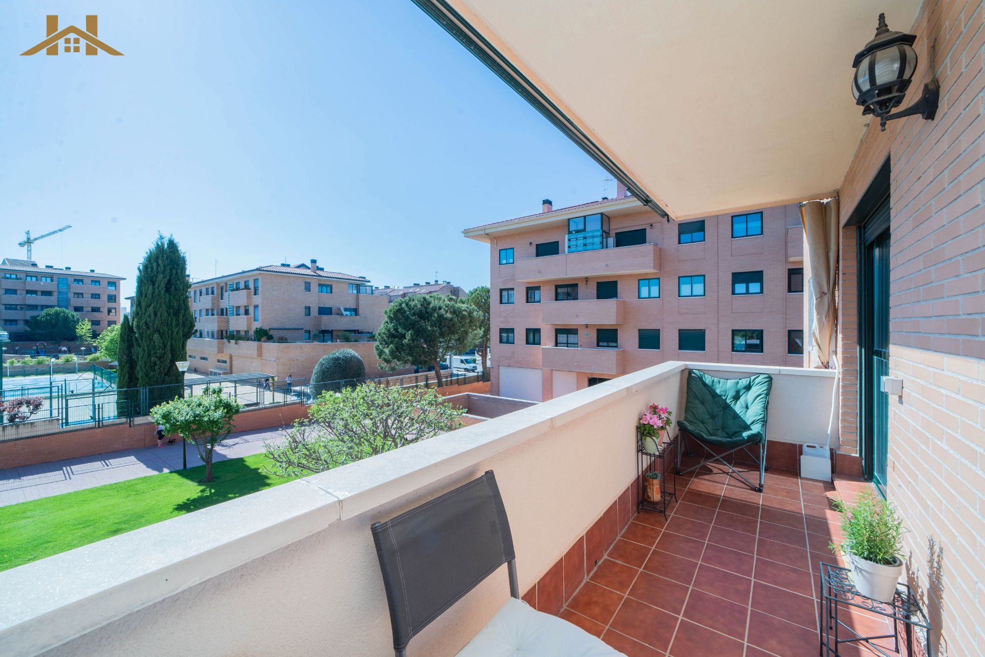 Exterior view of Flat for sale in Navalcarnero  with Air Conditioner, Heating and Terrace