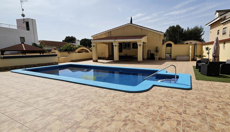 Photo 1 of House or chalet for sale in Calle Magnolio, El Pinar de Campoverde, Alicante