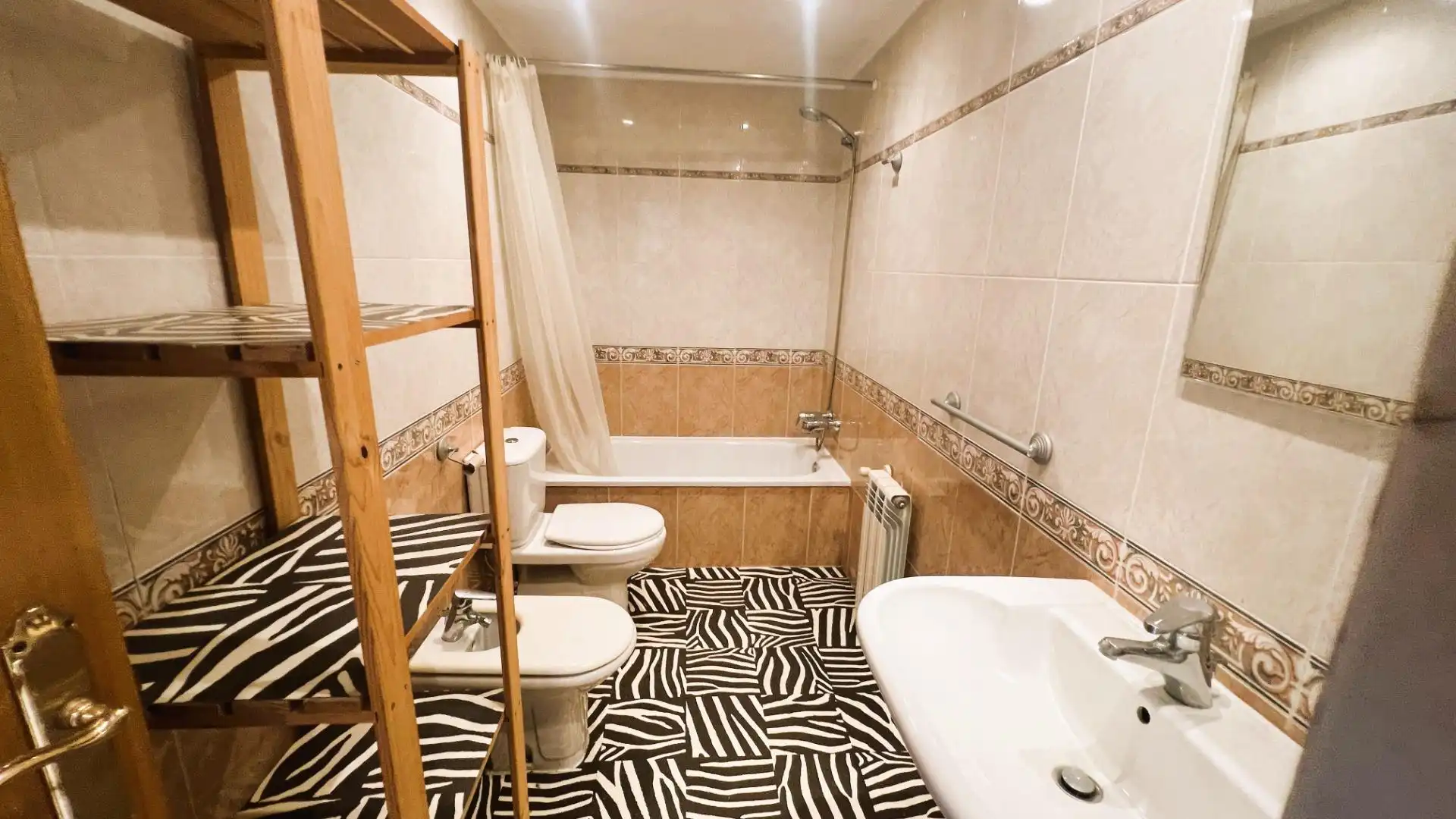 Piso con terraza en venta en Calle BERNAT ARTOLA 21, imagen 21