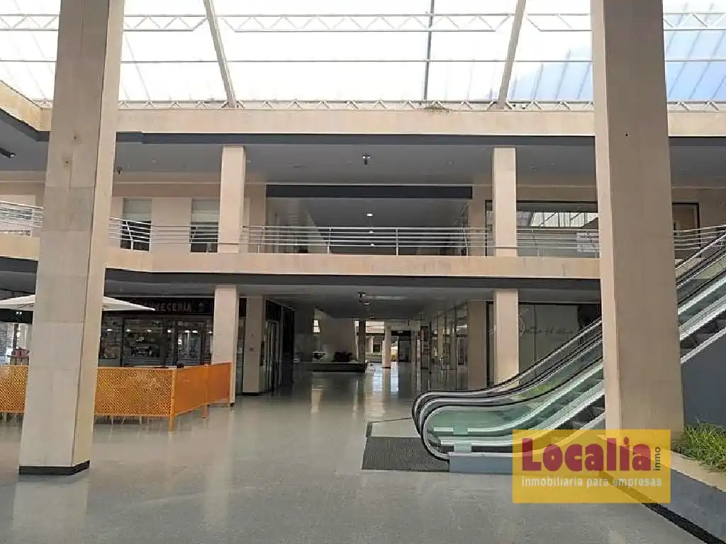Büro zum Verkauf in Santander