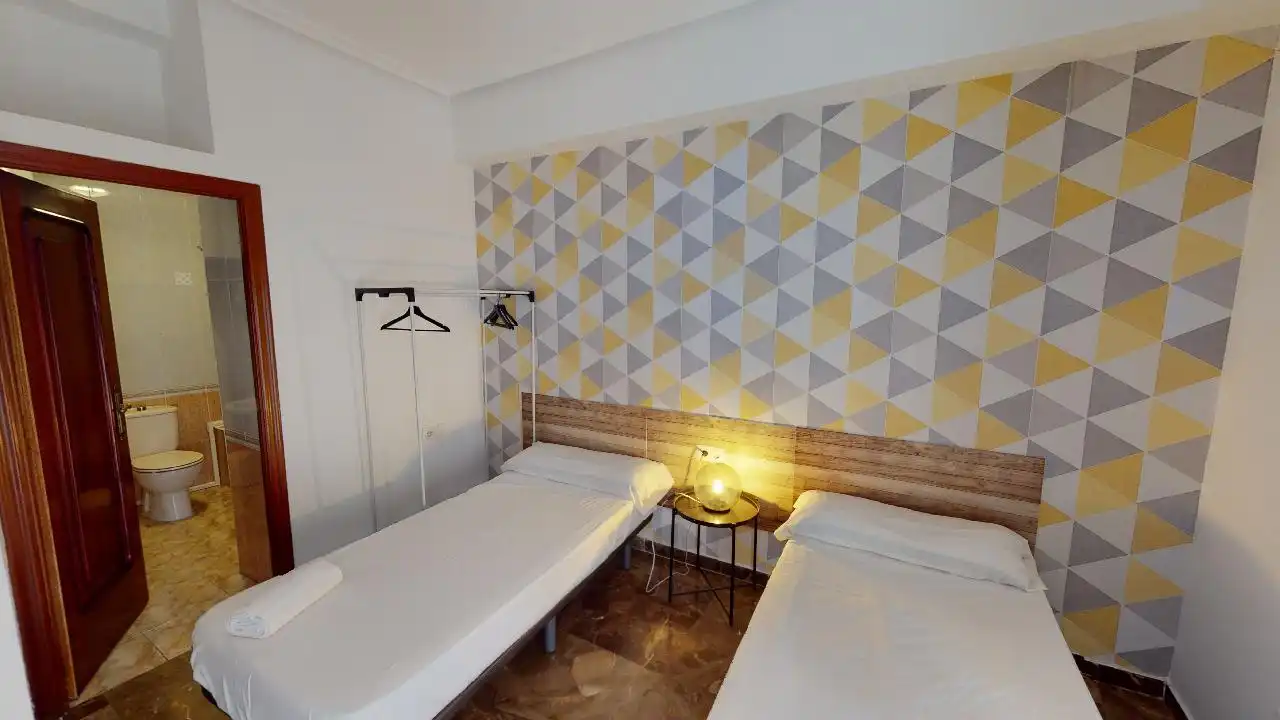 Habitación de Edificio en venta en Jaén