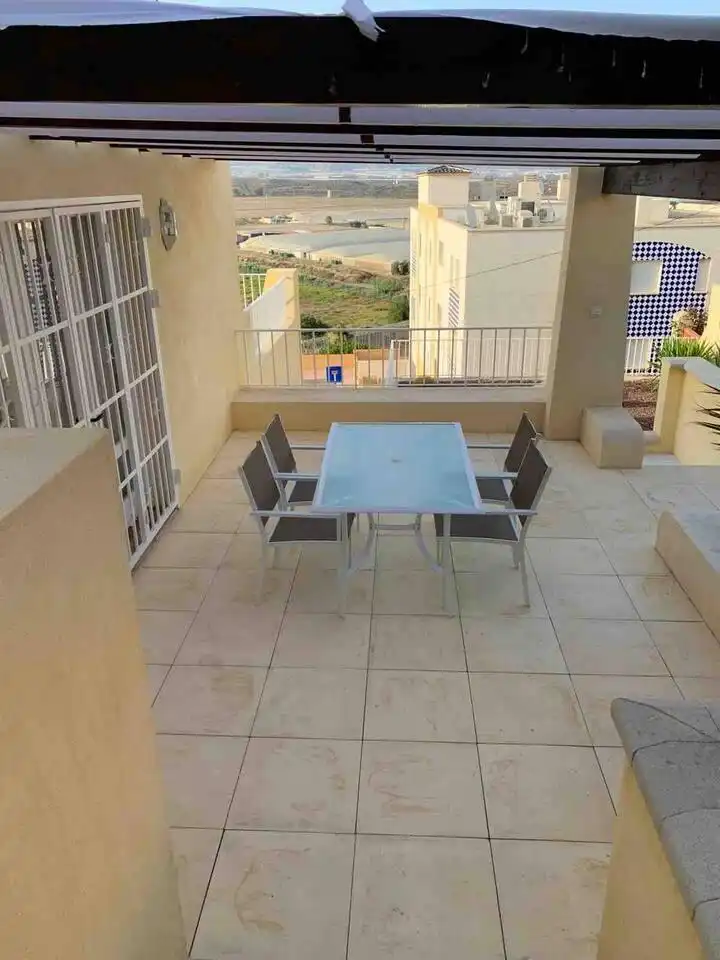 Chalet con piscina en venta en Calarreona, imagen 6