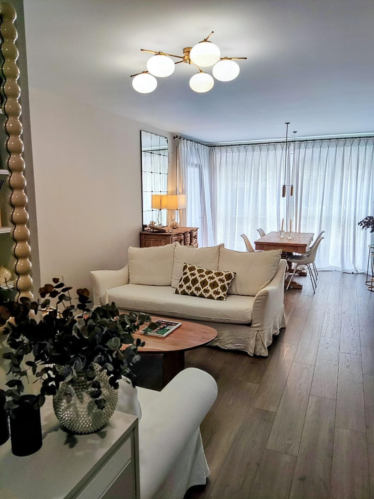 Sala d'estar de Pis en venda en  Córdoba Capital amb Aire condicionat, Calefacció i Terrassa