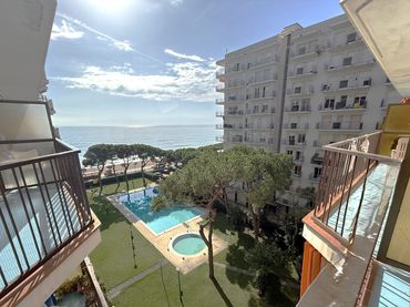Flat with balcony for sale in Carrer d'Enric Morera 1