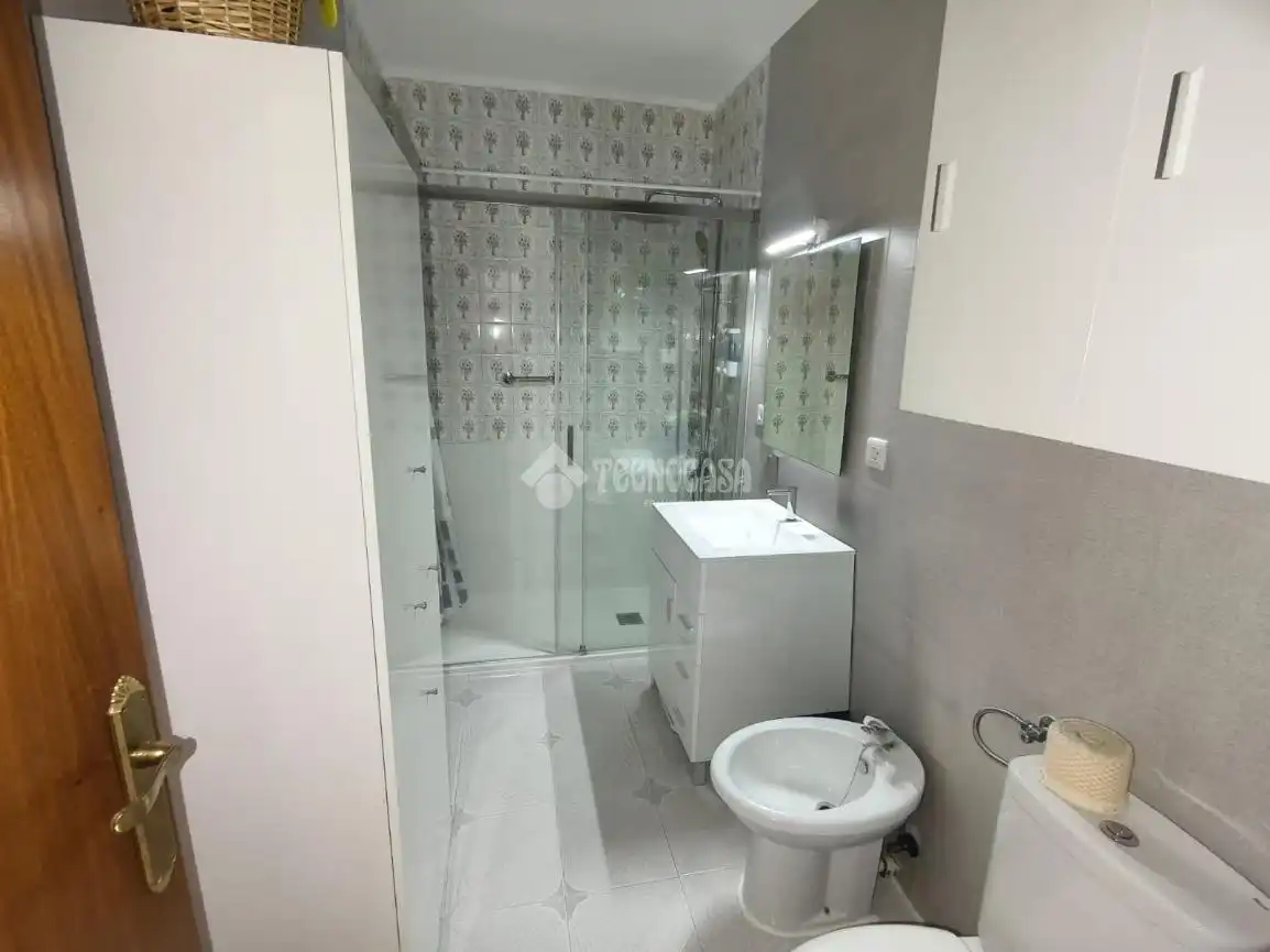 Bathroom of Flat for sale in Montilla  with Air Conditioner and Balcony