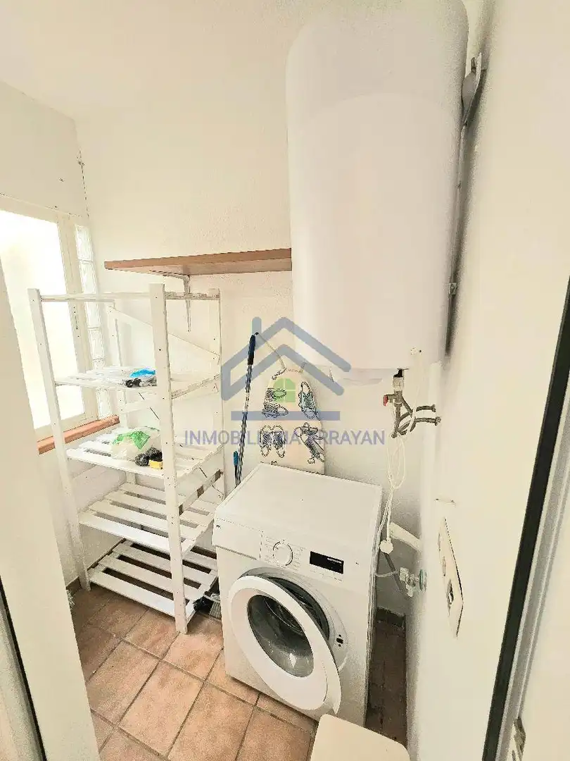 Wohnung zum Verkauf in Las Gabias mit Terrasse und Möbliert