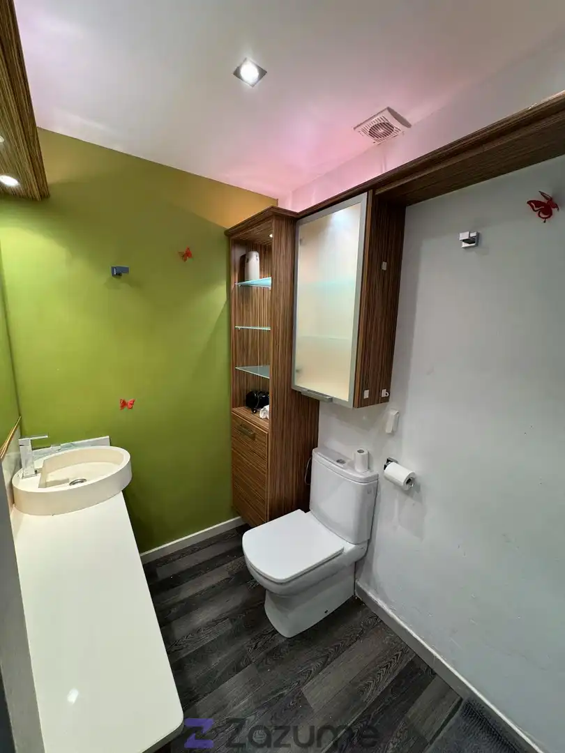 Bathroom of Flat for rent in Zaragoza  with Air Conditioner, Heating and Parquet flooring