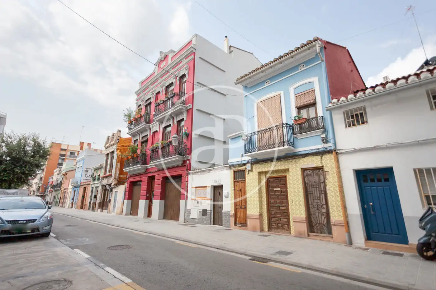 Außenansicht von Wohnung zur Miete in Valencia mit Klimaanlage, Heizung und Terrasse