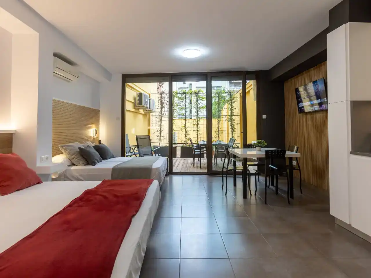Habitación de Piso de alquiler en Figueres con Aire acondicionado, Amueblado y Balcón