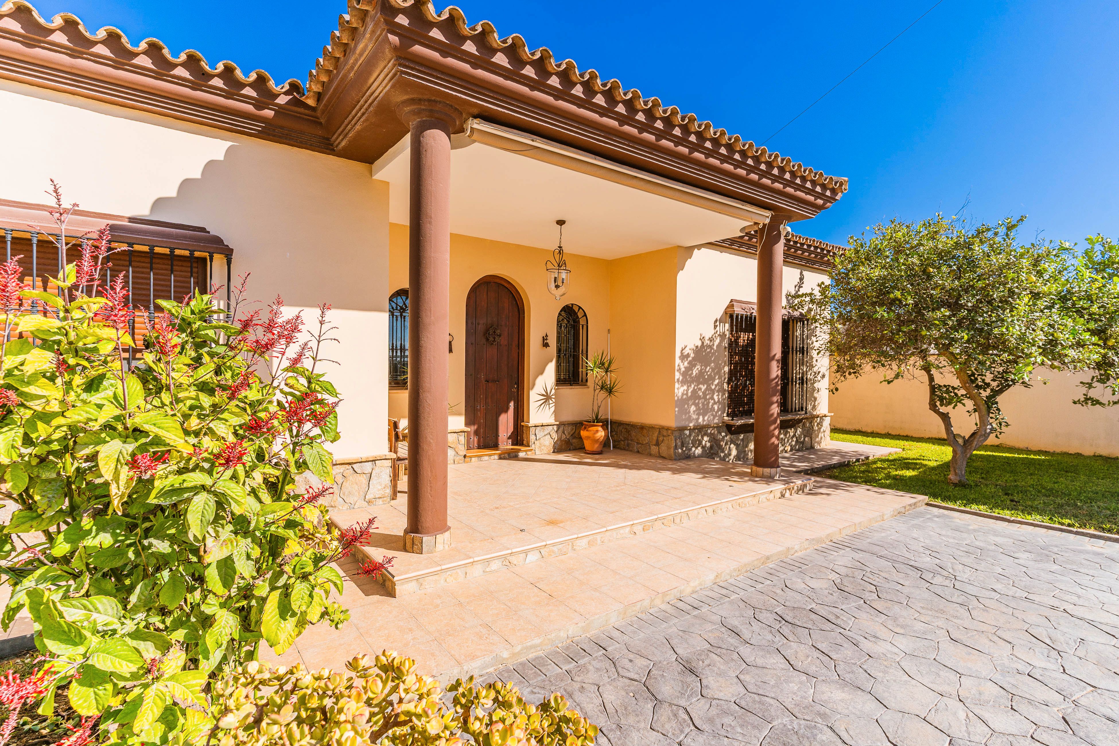 House or chalet for sale in Chiclana de la Frontera  with Private garden and Terrace
