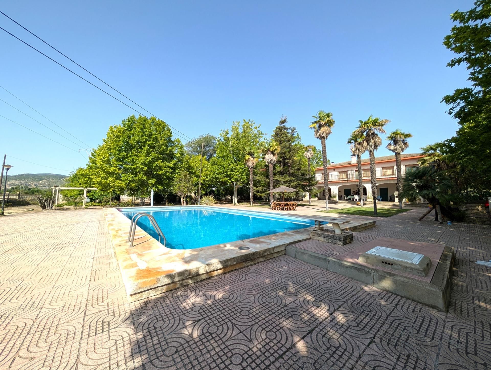 Piscina de Finca rústica en venda en Onil