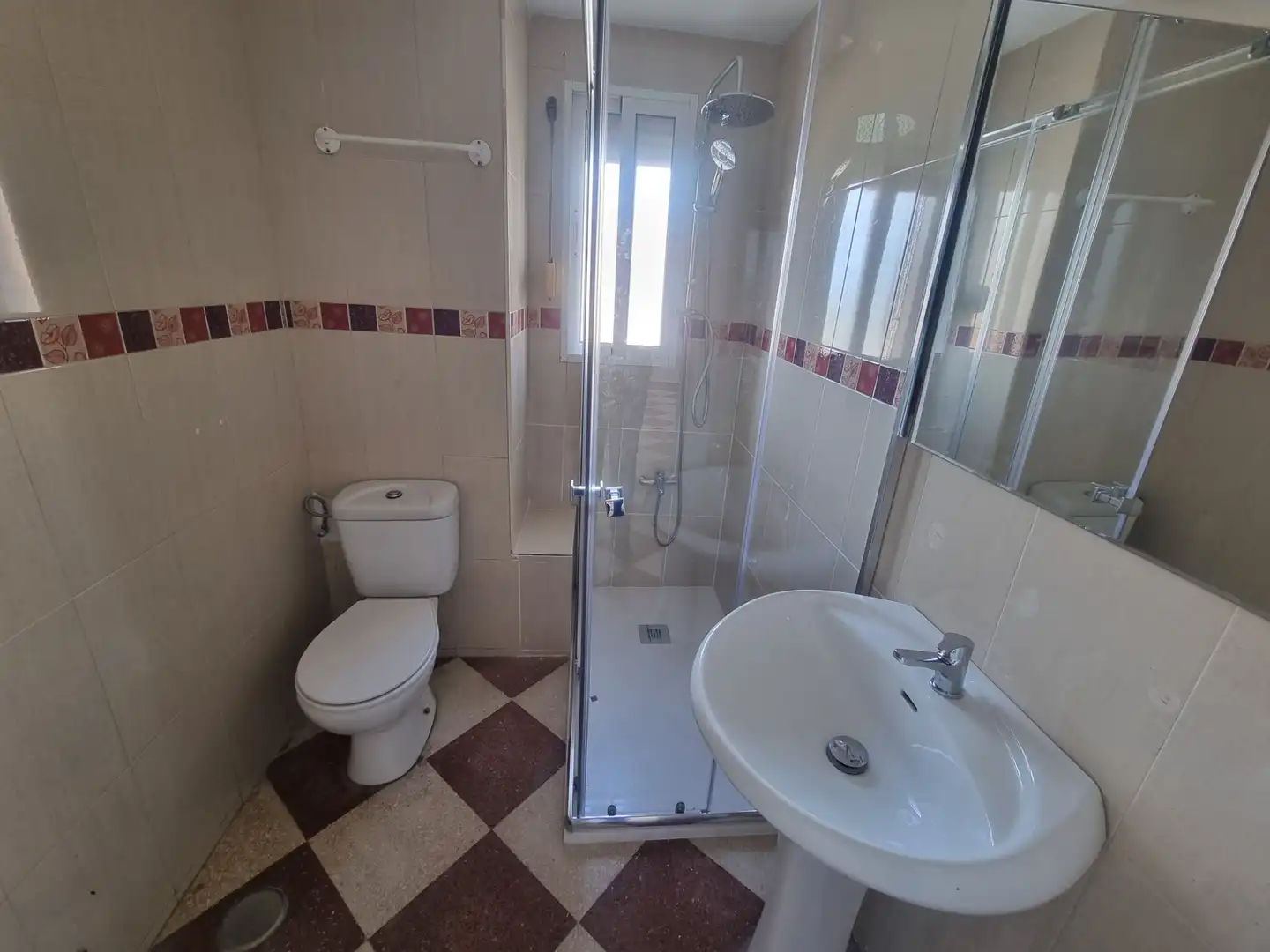 Baño de Piso en venta en Huelva con Terraza