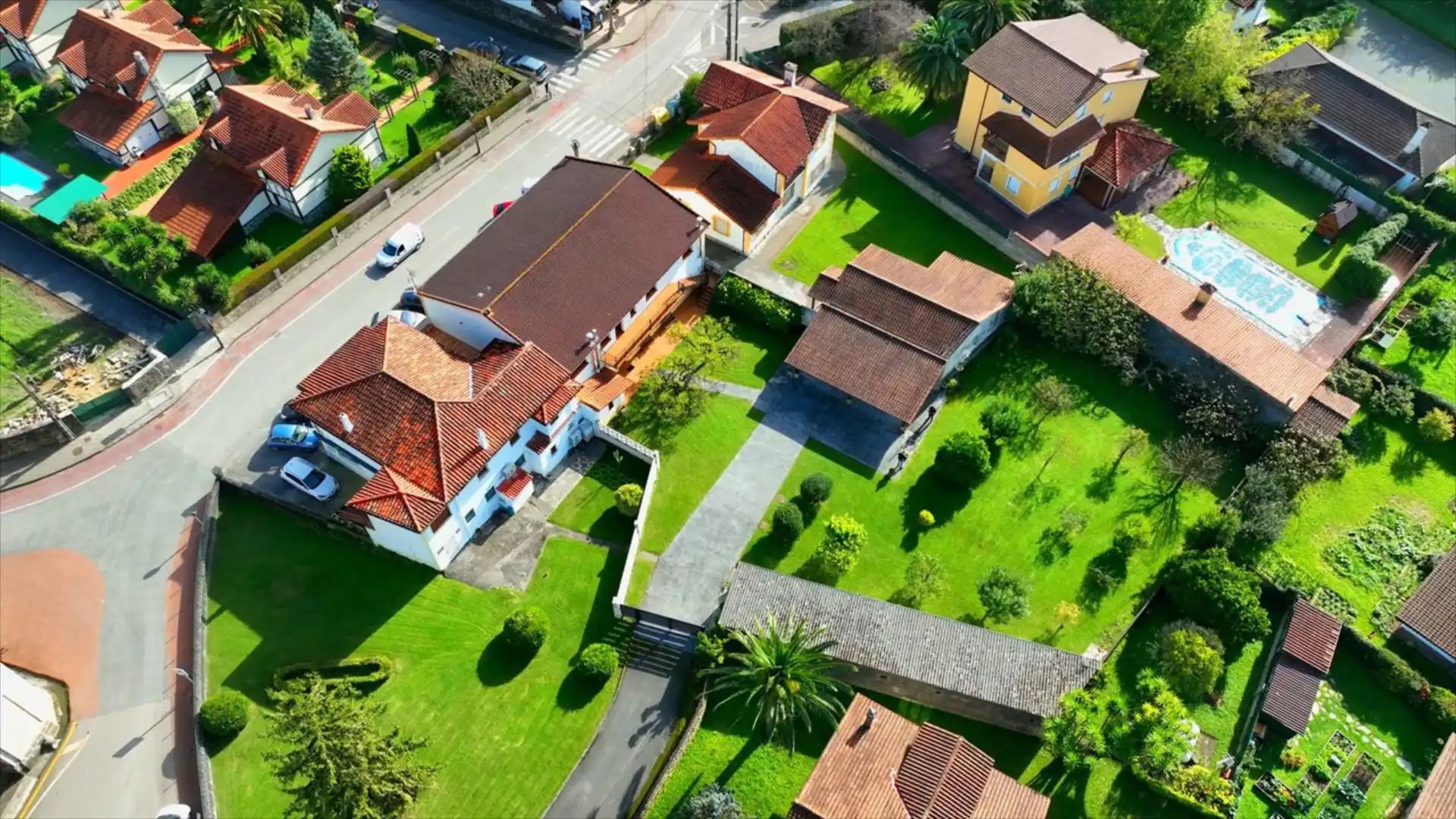 Vista exterior de Casa o xalet en venda en Liendo amb Terrassa, Traster i Moblat