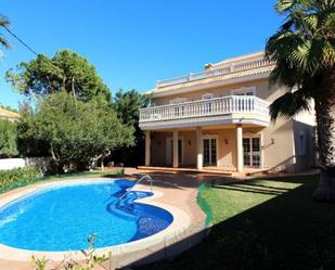 Jardí de Casa o xalet en venda en Orihuela amb Aire condicionat, Terrassa i Balcó